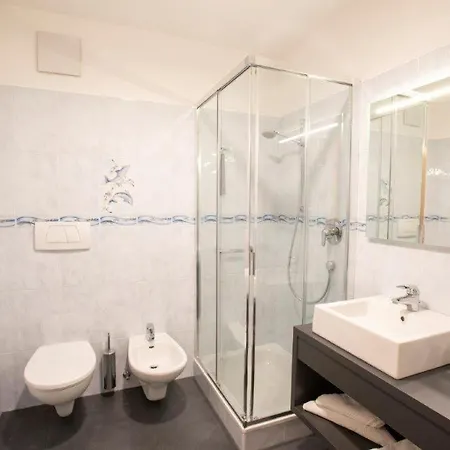 Roland Aparthotel